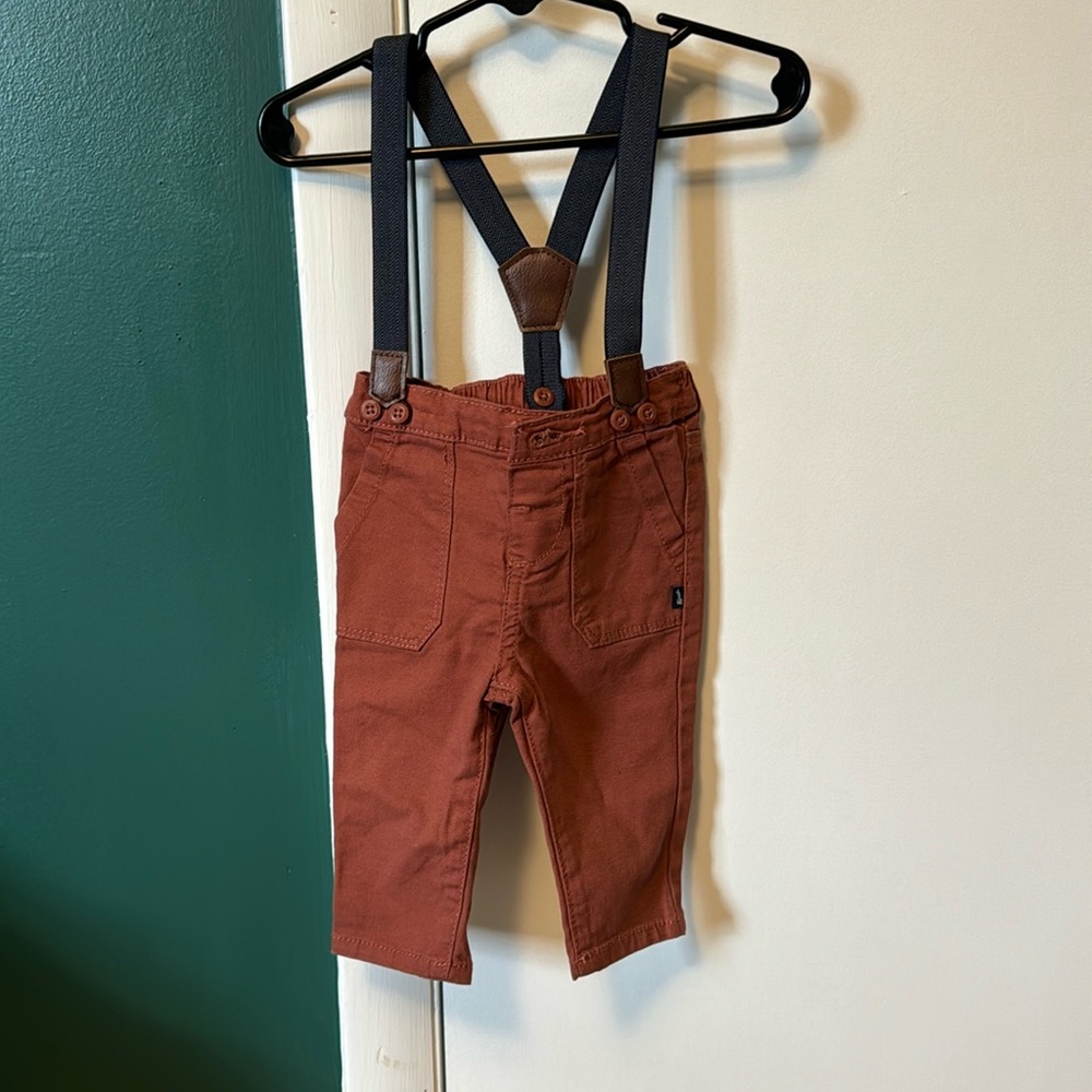 Baby b’gosh pants with suspenders